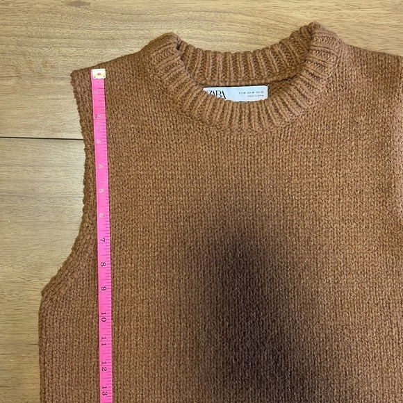 ZARA Sweater vest - Picture 5 of 7